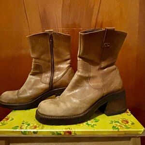 Vintage 1990s Steve Madden Fender Boots